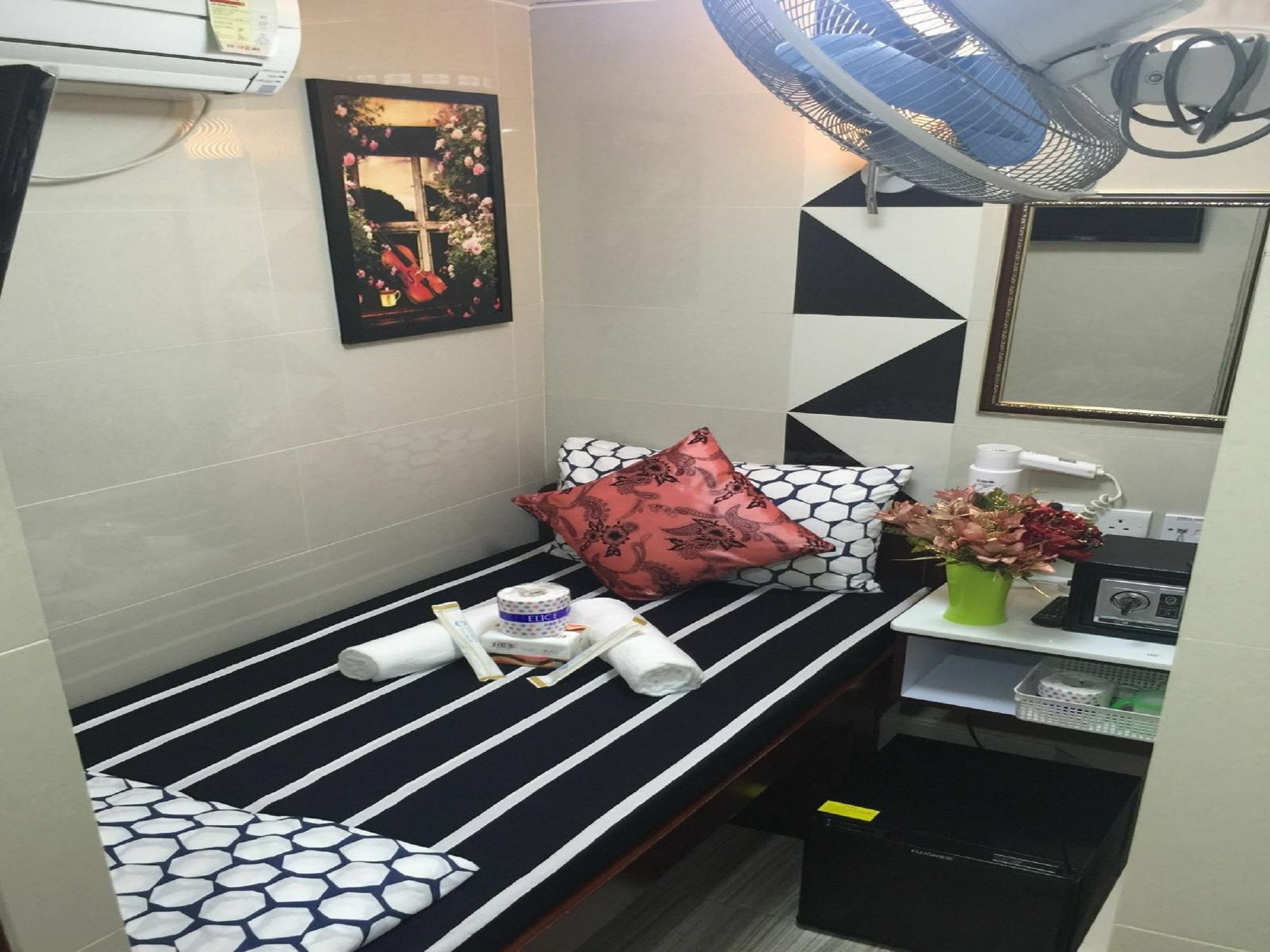 Hi-Inn Hong Kong Bagian luar foto